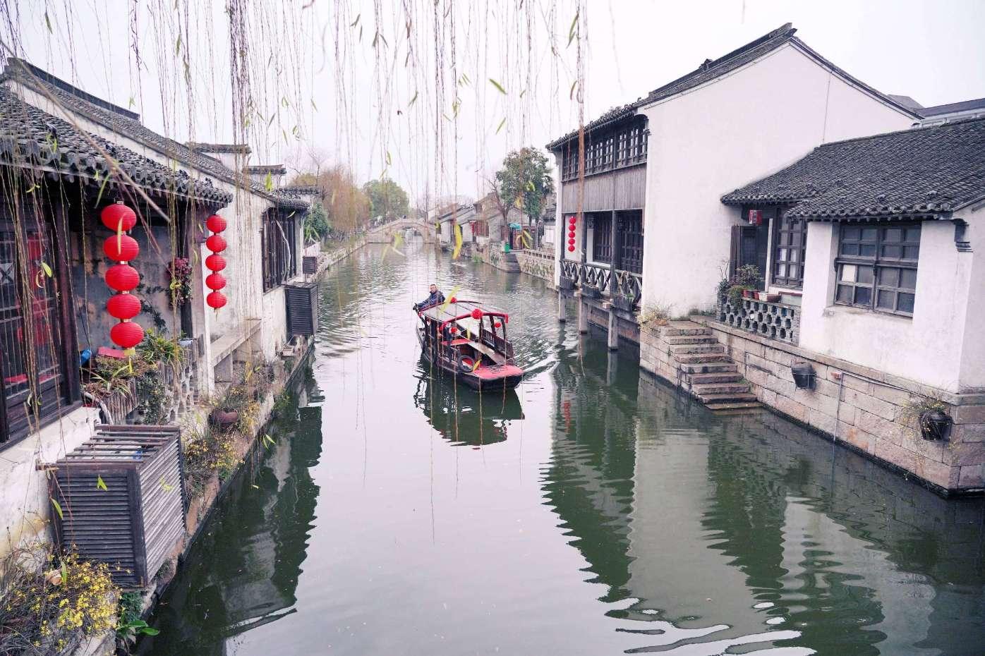 小镇惊魂